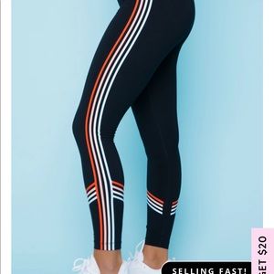 Sarah’s Day x Whitefox leggings